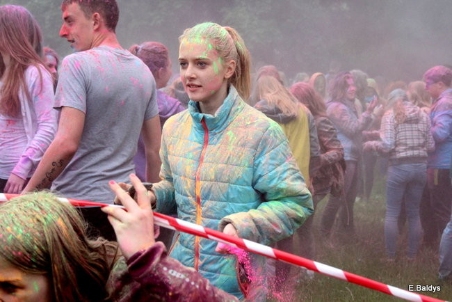 Kolorowe szaleństwo pod PWSZ ( zdjęcia)