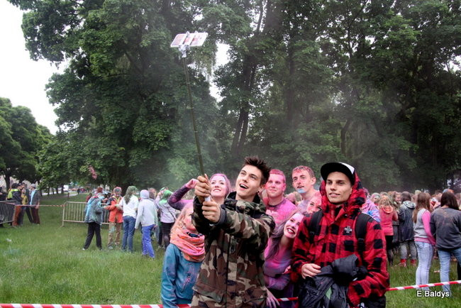 Kolorowe szaleństwo pod PWSZ ( zdjęcia)