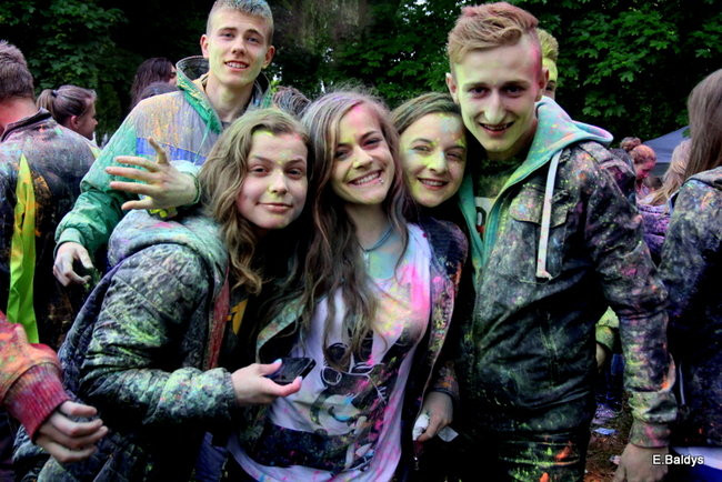 Kolorowe szaleństwo pod PWSZ ( zdjęcia)