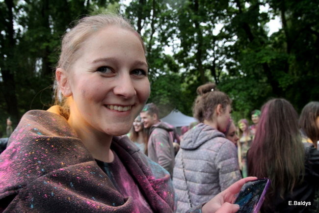 Kolorowe szaleństwo pod PWSZ ( zdjęcia)