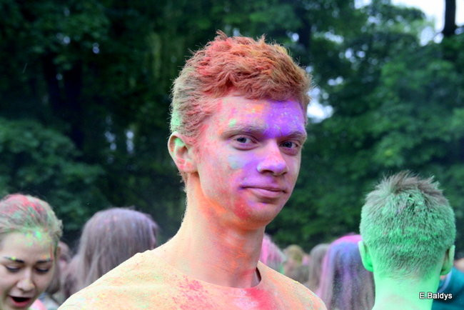 Kolorowe szaleństwo pod PWSZ ( zdjęcia)