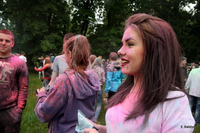 Kolorowe szaleństwo pod PWSZ ( zdjęcia)