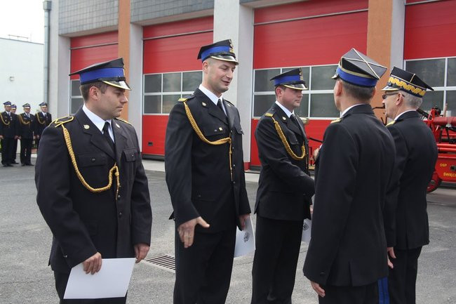 Odznaczenia, wyróżnienia i awanse u strażaków (zdjęcia)