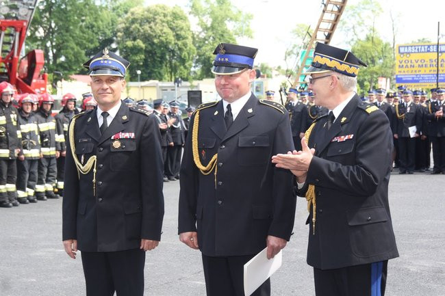 Odznaczenia, wyróżnienia i awanse u strażaków (zdjęcia)