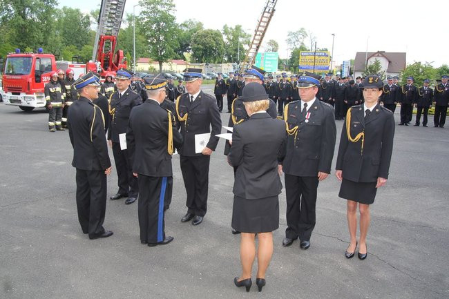 Odznaczenia, wyróżnienia i awanse u strażaków (zdjęcia)