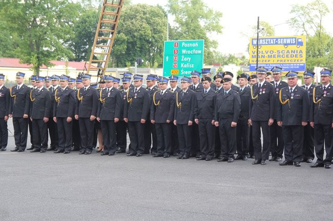 Odznaczenia, wyróżnienia i awanse u strażaków (zdjęcia)