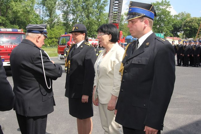 Odznaczenia, wyróżnienia i awanse u strażaków (zdjęcia)