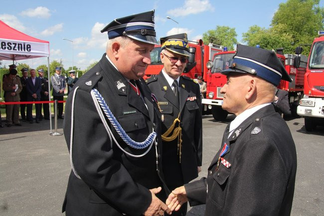 Odznaczenia, wyróżnienia i awanse u strażaków (zdjęcia)