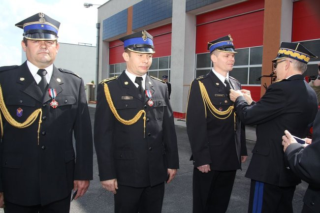 Odznaczenia, wyróżnienia i awanse u strażaków (zdjęcia)