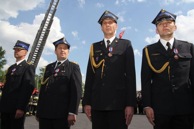 Odznaczenia, wyróżnienia i awanse u strażaków (zdjęcia)