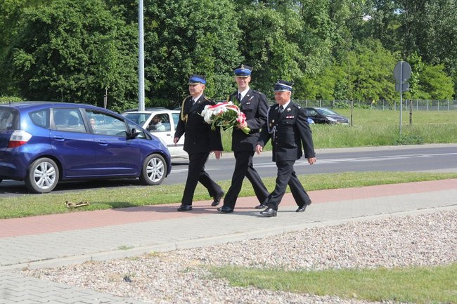 Odznaczenia, wyróżnienia i awanse u strażaków (zdjęcia)