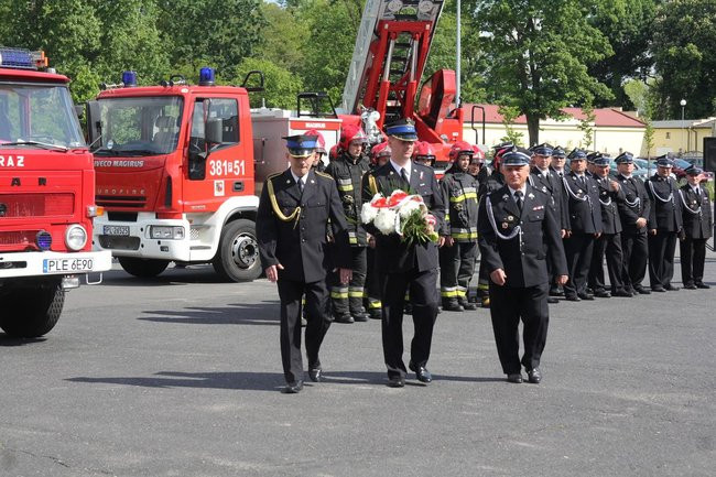 Odznaczenia, wyróżnienia i awanse u strażaków (zdjęcia)