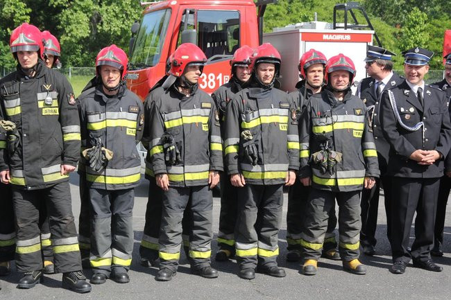 Odznaczenia, wyróżnienia i awanse u strażaków (zdjęcia)