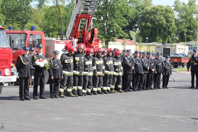 Odznaczenia, wyróżnienia i awanse u strażaków (zdjęcia)