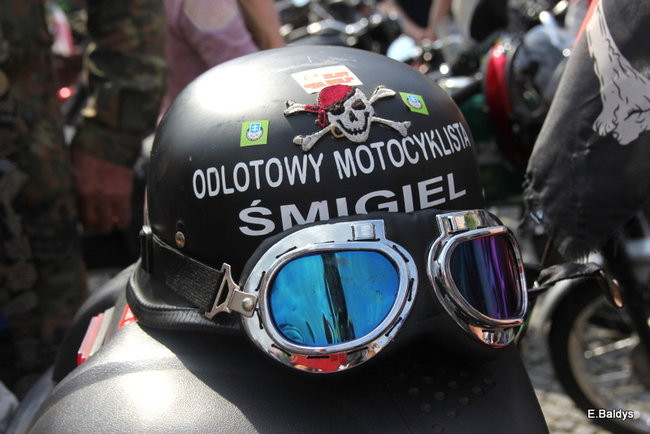 Motocyklowa nostalgia na leszczyńskim rynku (zdjęcia)