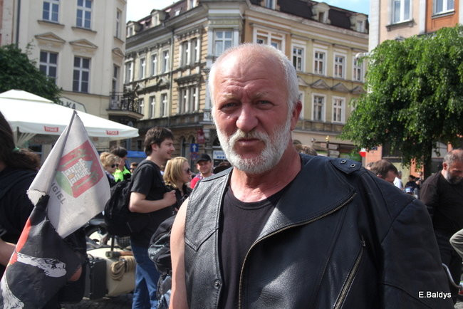 Motocyklowa nostalgia na leszczyńskim rynku (zdjęcia)