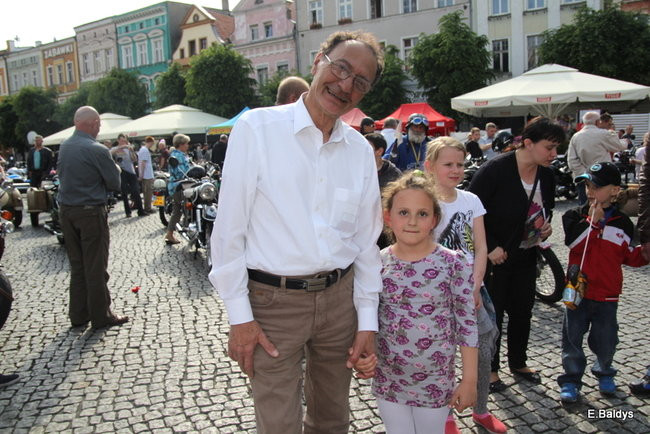 Motocyklowa nostalgia na leszczyńskim rynku (zdjęcia)