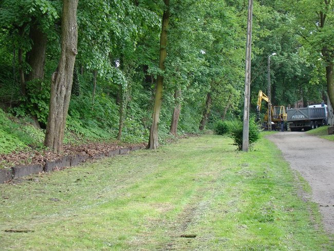 Nie ma już betonowego płotu przy wałach (kilka zdjęć)