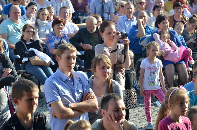 Młodzi wystąpili na rynku (zdjęcia)