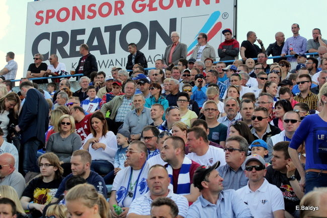 Kibice Unii wierni do końca (zdjęcia)