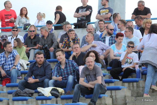 Kibice Unii wierni do końca (zdjęcia)