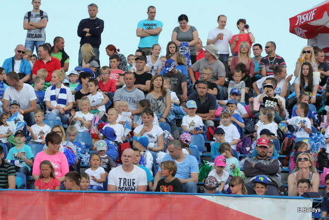 Kibice Unii wierni do końca (zdjęcia)