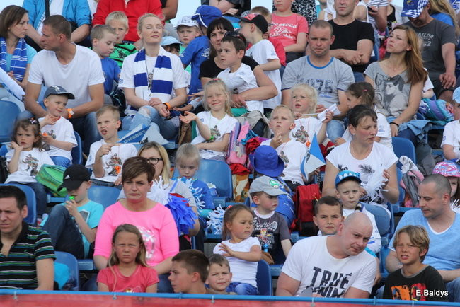 Kibice Unii wierni do końca (zdjęcia)