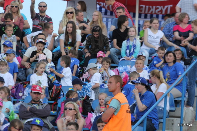 Kibice Unii wierni do końca (zdjęcia)