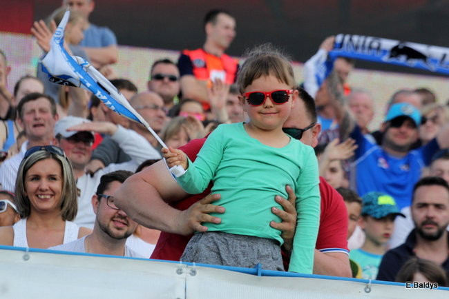 Kibice Unii wierni do końca (zdjęcia)