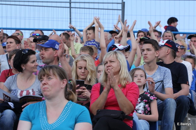 Kibice Unii wierni do końca (zdjęcia)