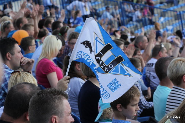 Kibice Unii wierni do końca (zdjęcia)