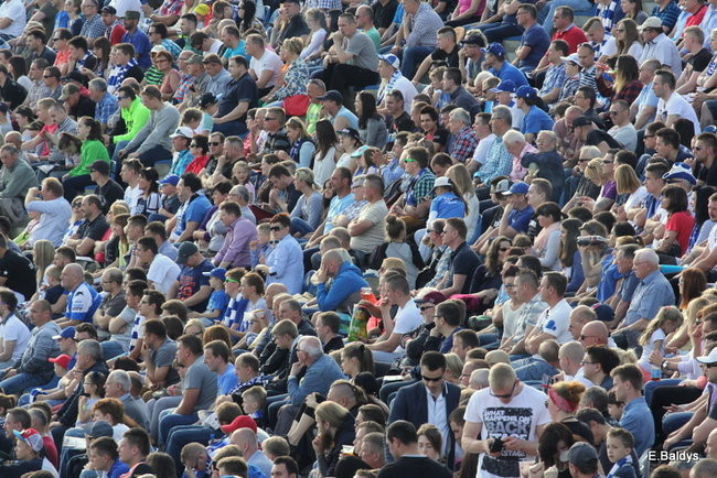 Kibice Unii wierni do końca (zdjęcia)