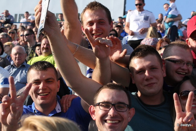 Kibice Unii wierni do końca (zdjęcia)