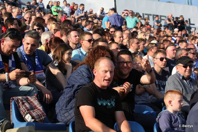 Kibice Unii wierni do końca (zdjęcia)