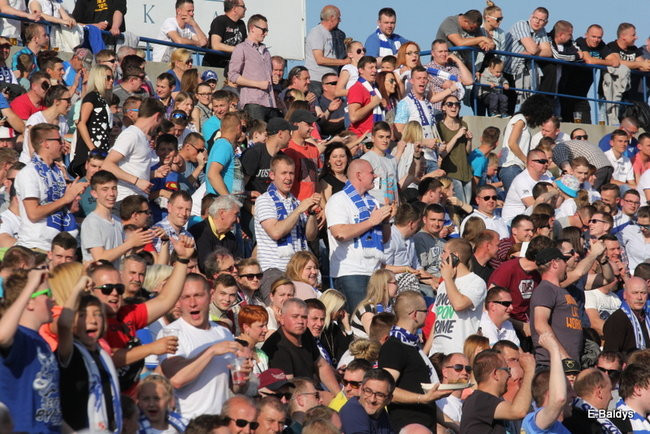 Kibice Unii wierni do końca (zdjęcia)