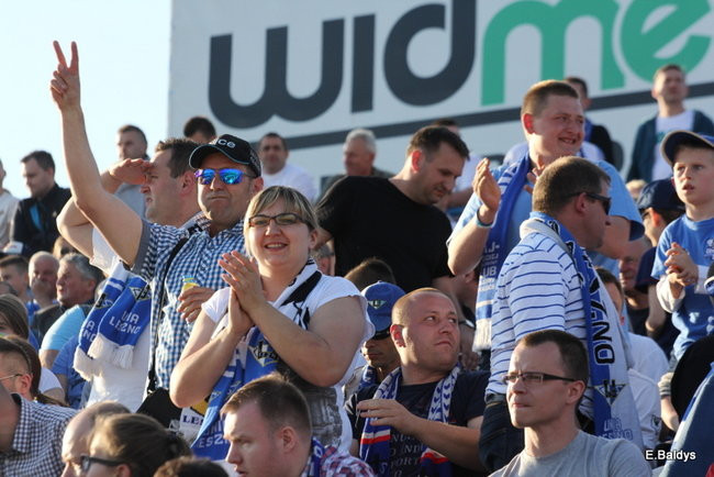 Kibice Unii wierni do końca (zdjęcia)