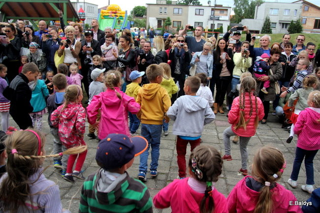 Słoneczny festyn w PM 3 (zdjęcia)