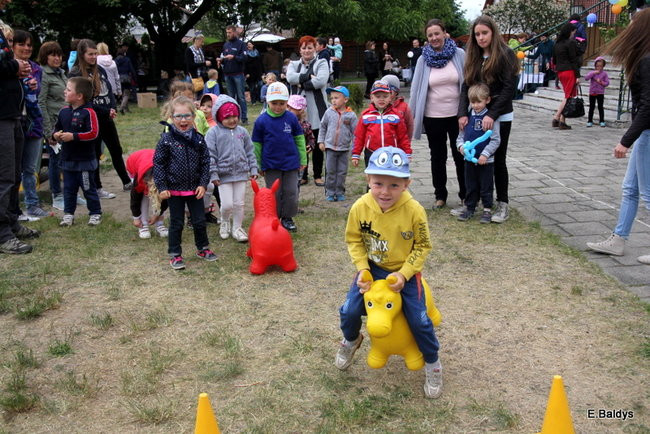Słoneczny festyn w PM 3 (zdjęcia)