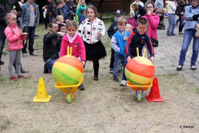 Słoneczny festyn w PM 3 (zdjęcia)