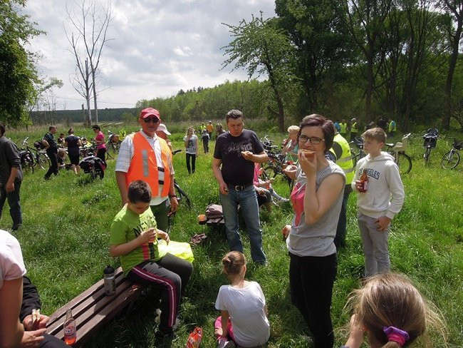 Siedemnaście kilometrów wśród pól i lasów (zdjęcia)