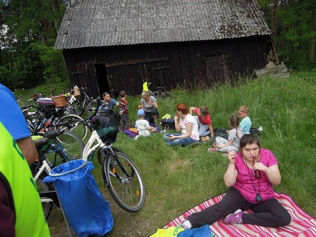 Siedemnaście kilometrów wśród pól i lasów (zdjęcia)