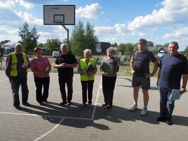 Siedemnaście kilometrów wśród pól i lasów (zdjęcia)