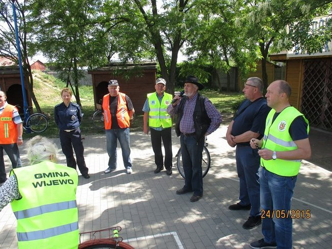 Siedemnaście kilometrów wśród pól i lasów (zdjęcia)