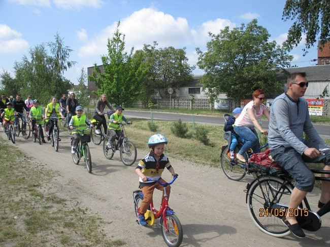 Siedemnaście kilometrów wśród pól i lasów (zdjęcia)
