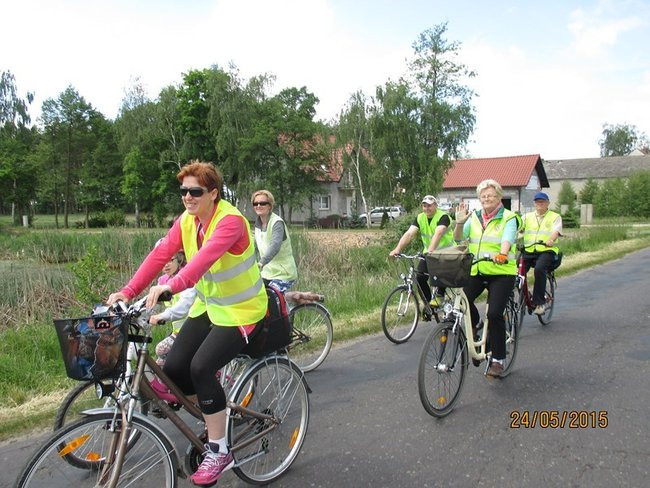 Siedemnaście kilometrów wśród pól i lasów (zdjęcia)