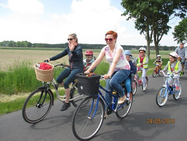 Siedemnaście kilometrów wśród pól i lasów (zdjęcia)