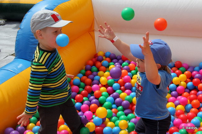 Sportowy Festyn w PM 18 (zdjęcia)