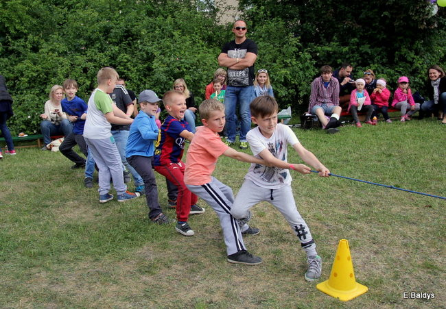 Sportowy Festyn w PM 18 (zdjęcia)