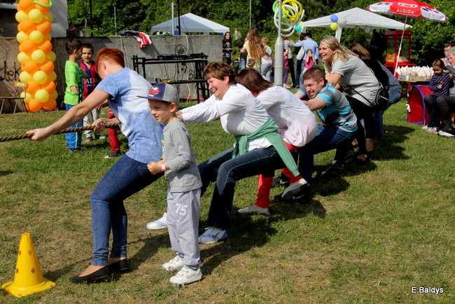 Sportowy Festyn w PM 18 (zdjęcia)