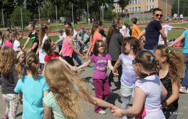 Dzień Dziecka i Dzień bez Przemocy w SP 2 (zdjęcia)